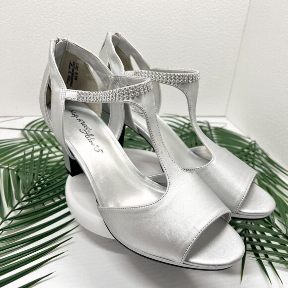 Easy Street Flash Silver Satin Open Toe Heeled Dress Sandals Size 9.5 WW NWB - Picture 5 of 14